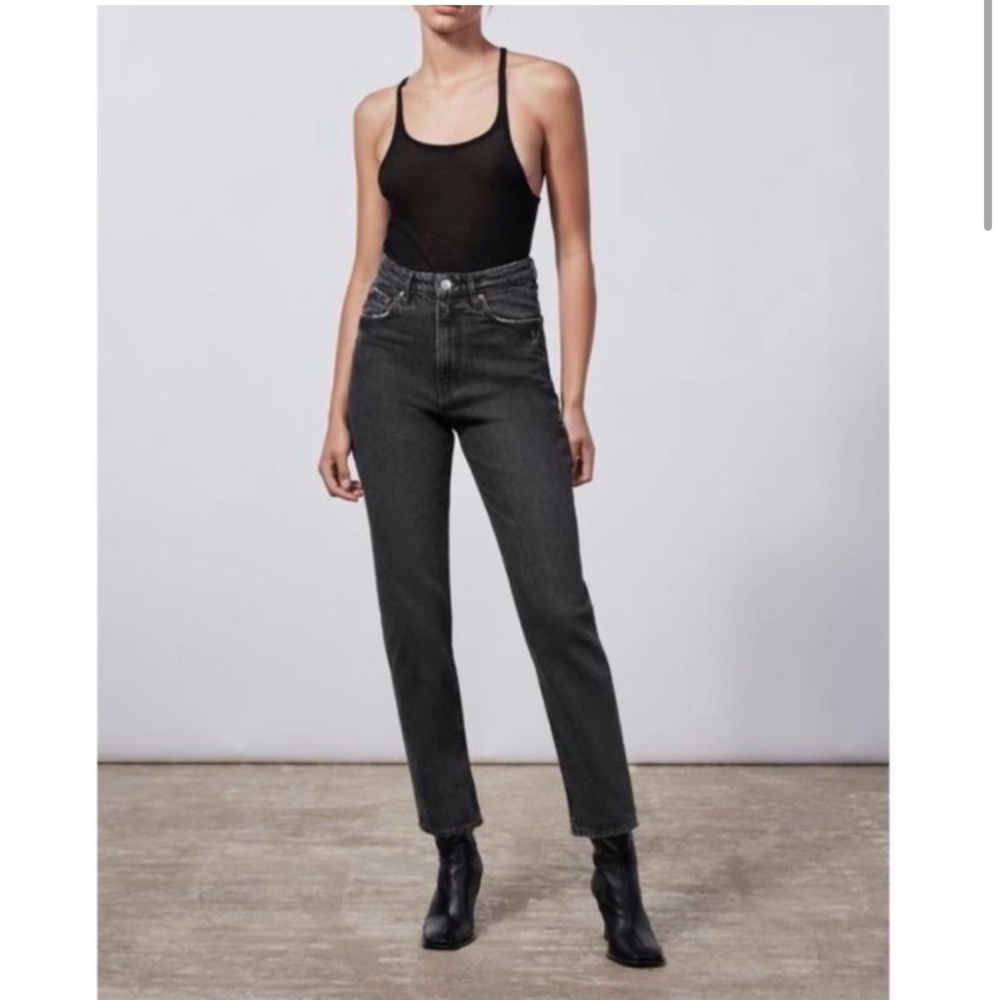 Zara The 90’s Mom Fit Jeans